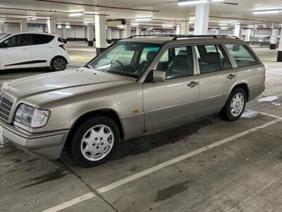 Mercedes E 300 estate- Diesel -lots of history -Mot’d – can deliver -may px